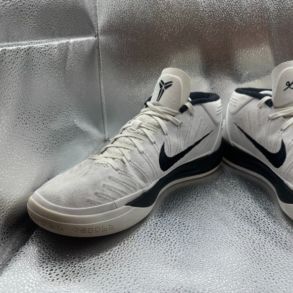 RARE 🚀 Size 11 Nike Kobe AD TB Promo Mens White Black Running Shoes 942521-001 - Picture 4 of 11